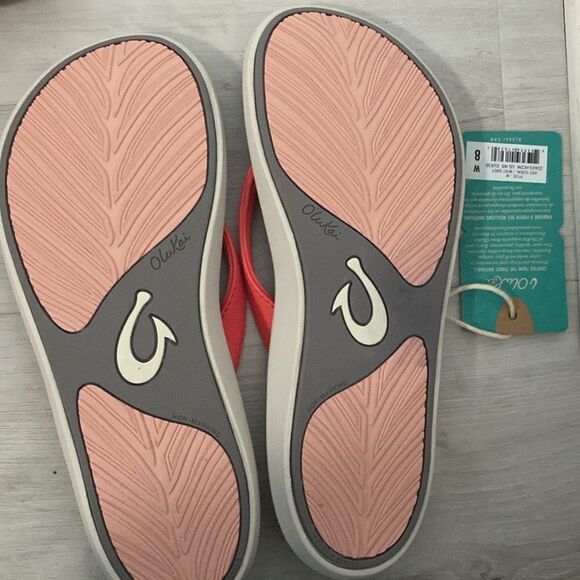 NWT-OluKai-OLUKAI Pi'oe Women's Beach Sandals-Hot Coral/Gray mist-women’s size 8 - Picture 6 of 7